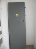 Дверь металлическая входная 64 х 198 см, замок врезной, утеплитель - пенопласт, использовалась в помещении, коробка двери металлическая 71, 5 х 206, 5 см. Краснодар